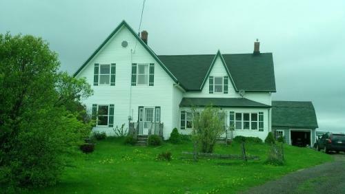 Agroturismo Lovely Green Gable Home