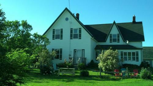 Agroturismo Lovely Green Gable Home