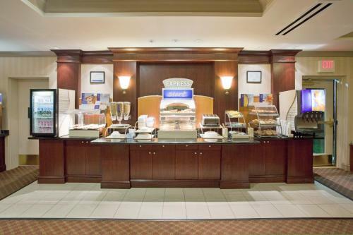 Hotel Holiday Inn Express & Suites Drums-hazleton (i-80)