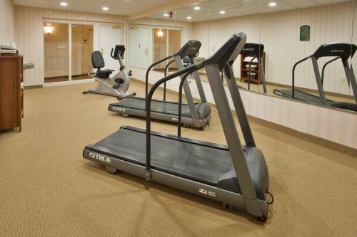 Hotel Holiday Inn Express & Suites Drums-hazleton (i-80)