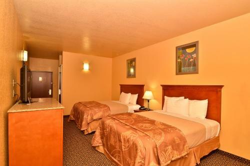 Hotel Hiway Inn Express Of Broken Bow