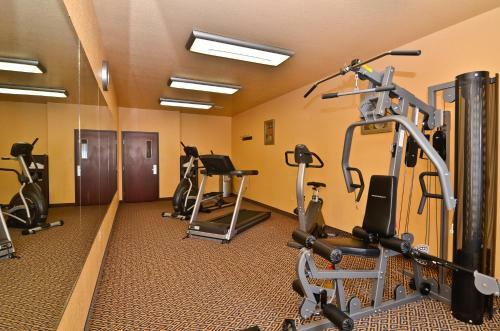 Hotel Hiway Inn Express Of Broken Bow