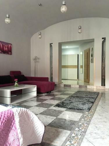 Hostal Penzi�n Hradby