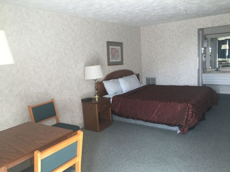 Circle S Motel