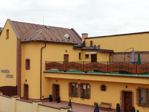 Hostal Penzion Anesis