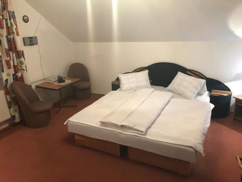 Hostal Penzion ?iko