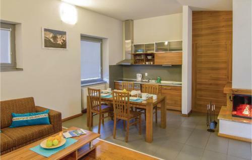 Two-bedroom Apartment In Stary Smokovec