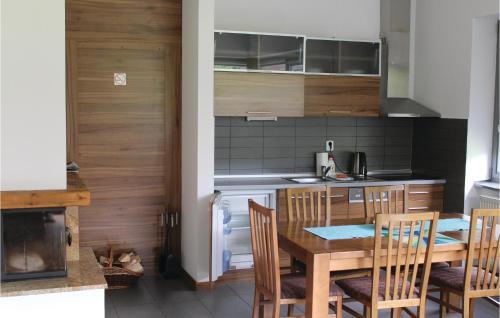 Three-bedroom Apartment In Stary Smokovec