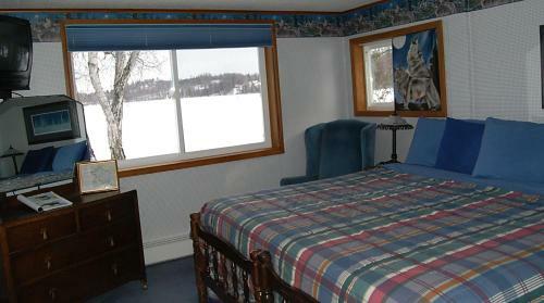 Daniels Lake Lodge B&B