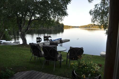 Daniels Lake Lodge B&B