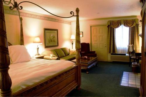 Hotel Bavarian Inn