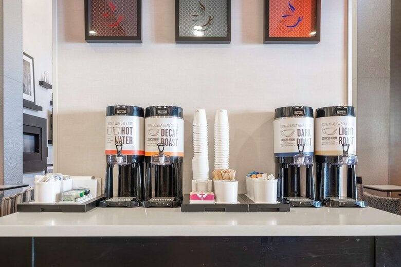 Hotel Hampton Inn & Suites Dupont