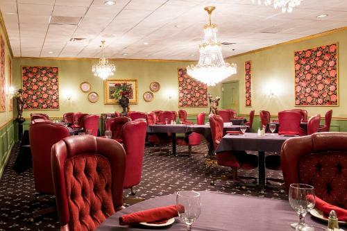 Posada Park Inn By Radisson Sharon