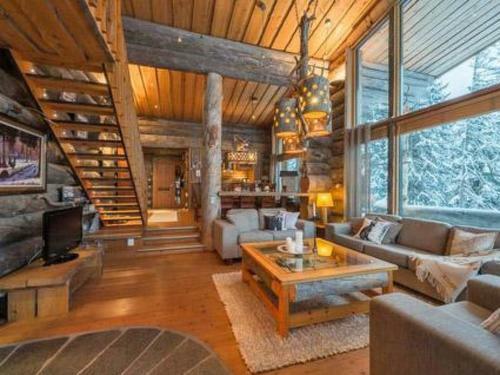 Holiday Home Villa Vuosselinhovi