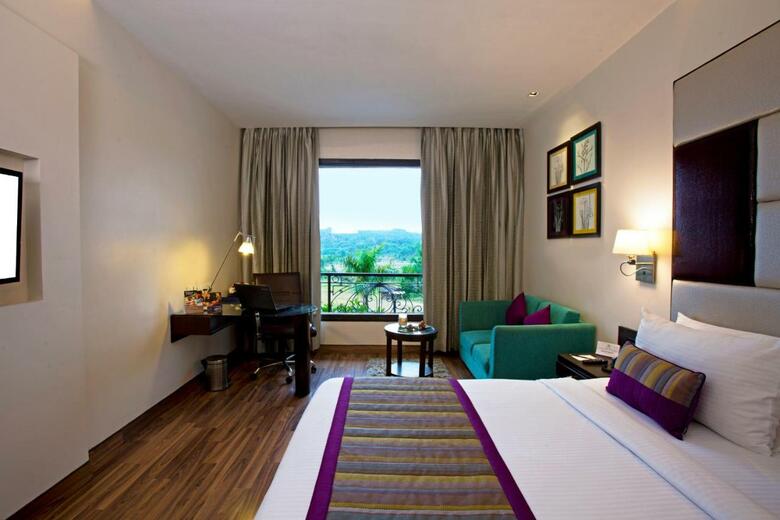 Hotel Golden Tulip Chandigarh, Panchkula