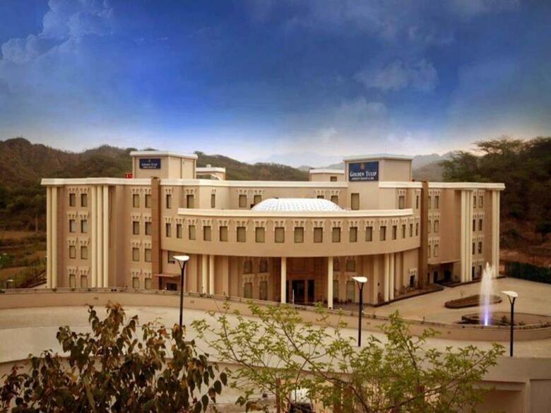 Hotel Golden Tulip Chandigarh, Panchkula