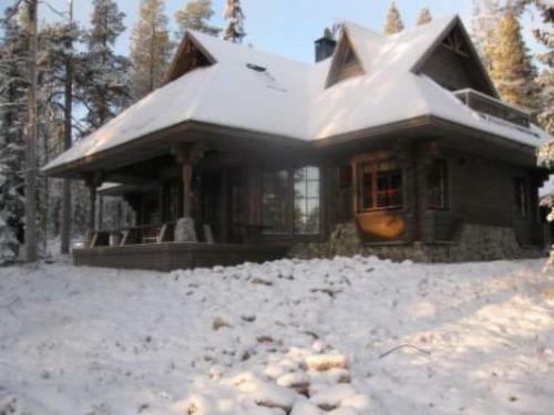 Holiday Home Yll�skyr�