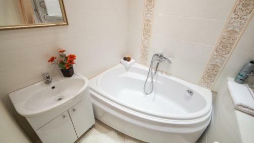 Apartment In The Historic Centre Internatsionalnaya