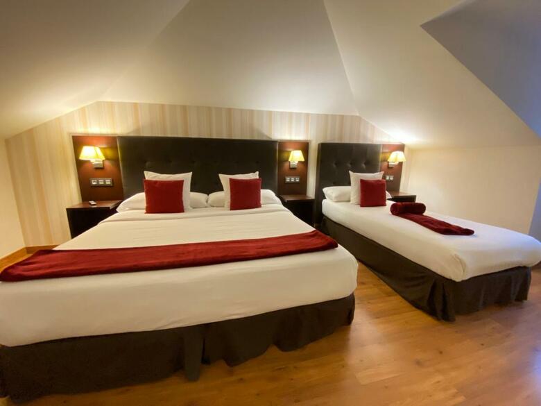 Hotel Rural - Restaurante El Rinc�n de Don Pelayo