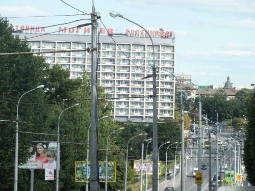 Apartment On Kosmonavtov Street
