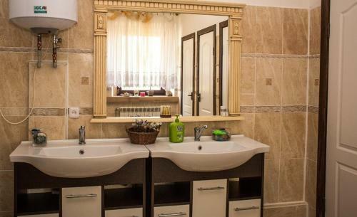 Hostal Agrousadba Belovezhskaya Gostevaya
