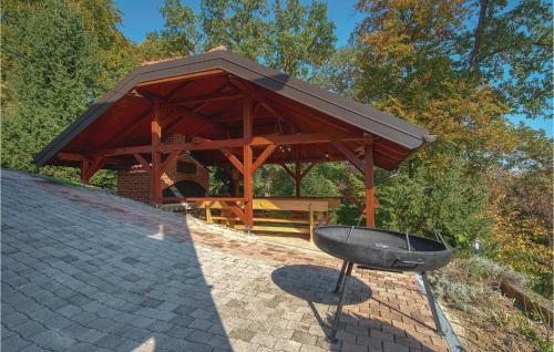 Two-bedroom Holiday Home In Stubicke Toplice