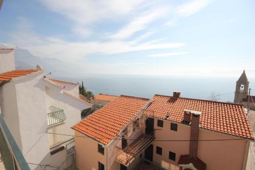 Apartments By The Sea Pisak (omis) - 7570