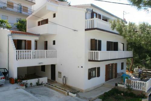 Apartments By The Sea Mimice (omis) - 2736