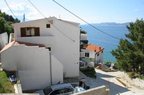 Apartments By The Sea Mimice (omis) - 2736