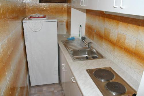 Apartments By The Sea Mimice (omis) - 2736