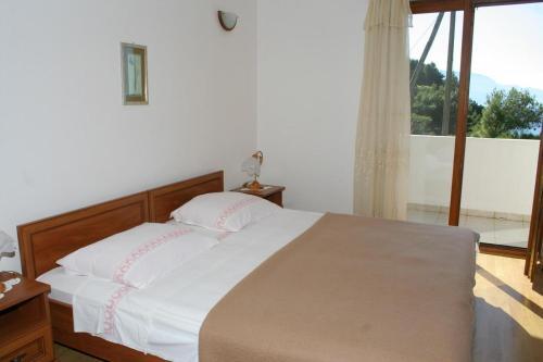 Apartments By The Sea Mimice (omis) - 2736