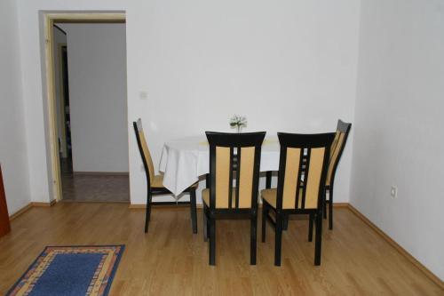 Apartments By The Sea Mimice (omis) - 2736