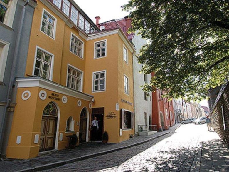 Hotel Olevi Residents