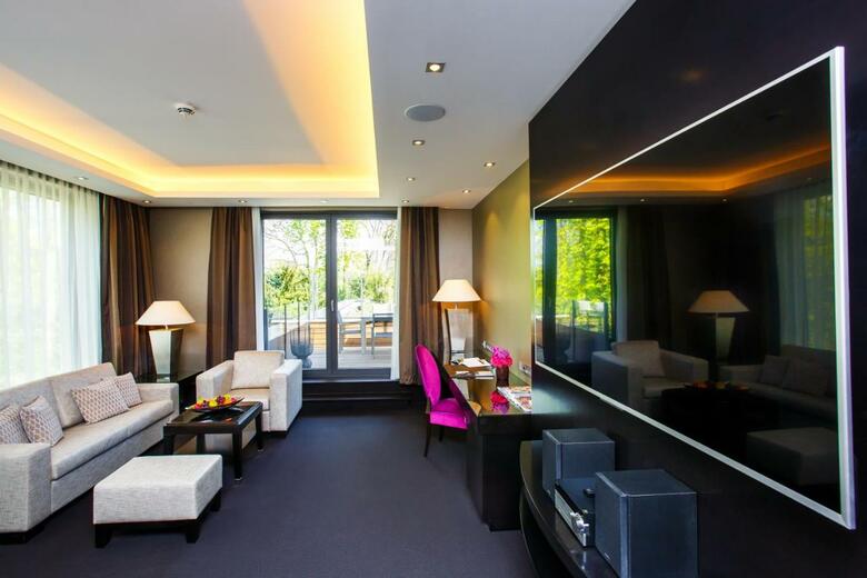 Relais & Ch�teaux Hotel Burg Schwarzenstein