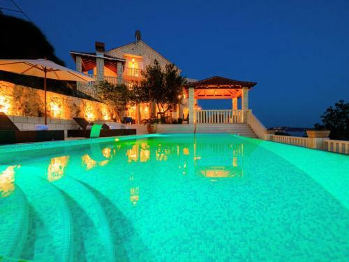 Luxurious Villa Soline Dalmatia In Croatia