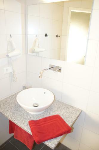 Hostal G�stehaus Adler