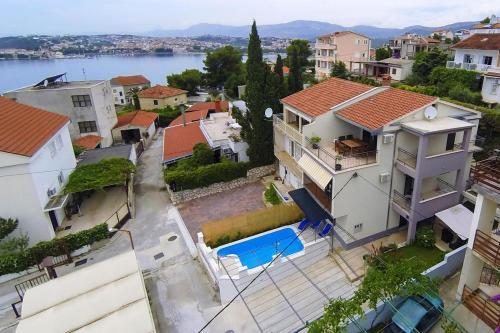 Holiday House With A Swimming Pool Podstrana (split) - 7539