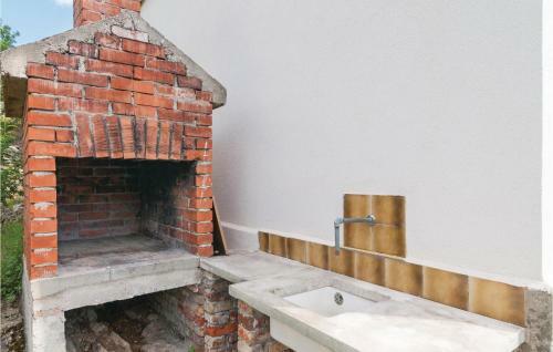 Two-bedroom Holiday Home In Podstrana