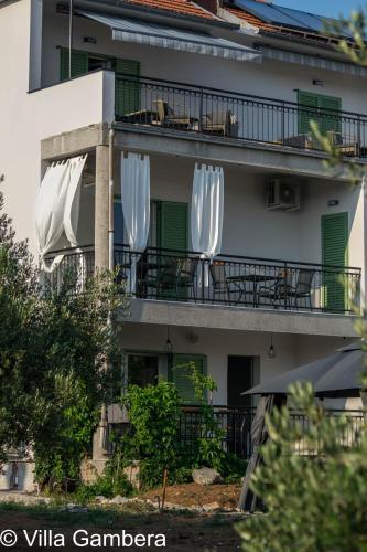 Apartamentos Villa Gambera