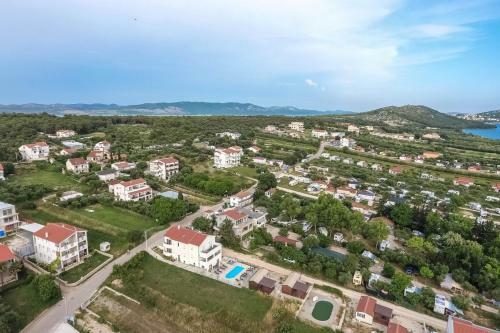 Apartamentos Villa Lasti With Private Swimming Pool