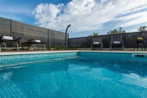 Apartamentos Villa Lasti With Private Swimming Pool
