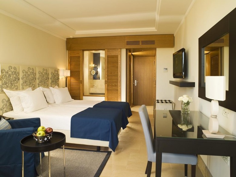 Hotel Kernos Beach
