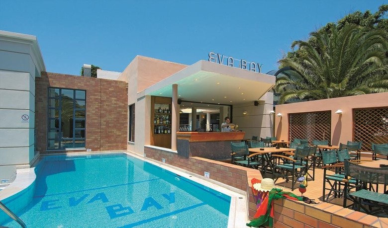 Hotel Eva Bay