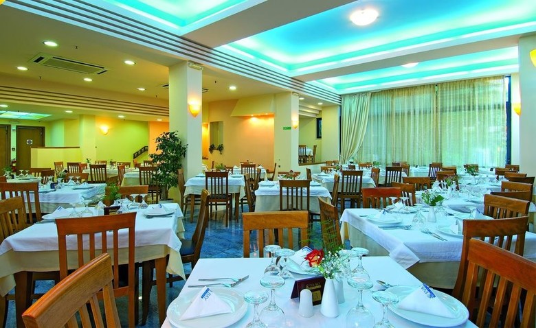 Hotel Eva Bay