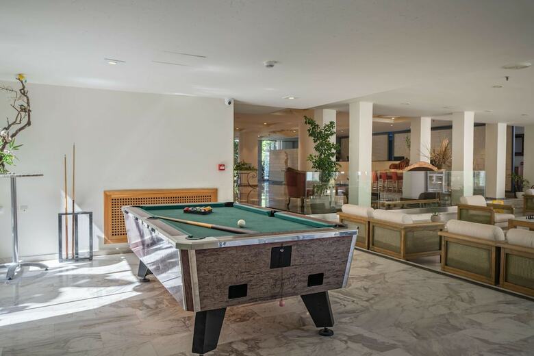 Hotel Minos