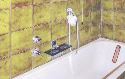Azalea I