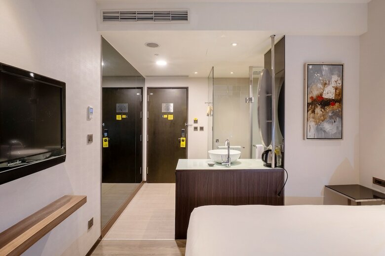 Hotel At Boutique