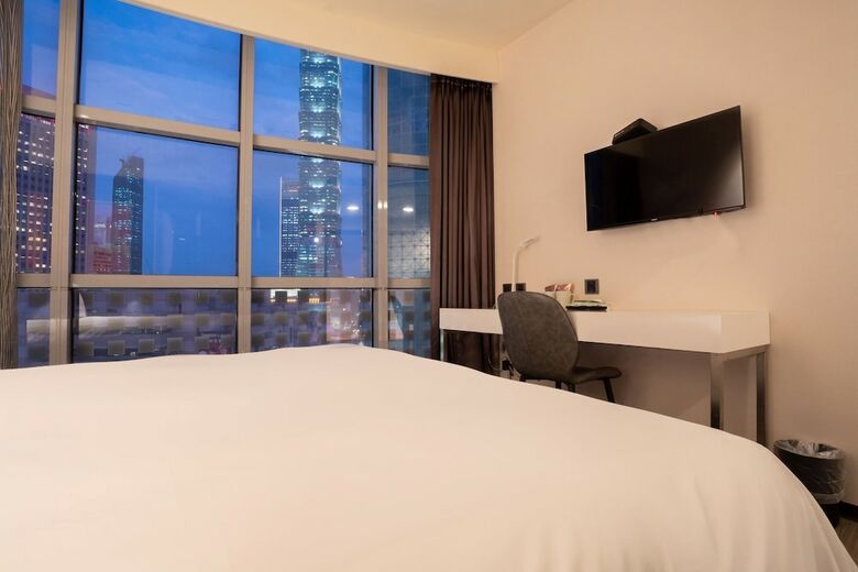 Hotel At Boutique