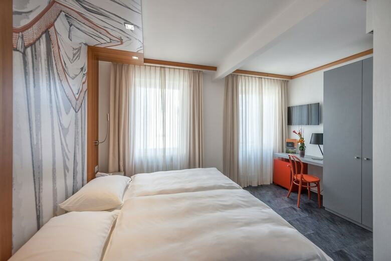 Hotel Albergo Carcani