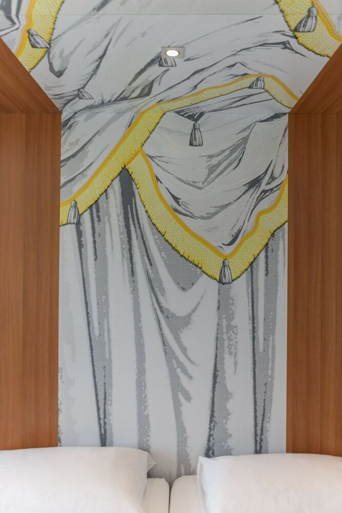 Hotel Albergo Carcani